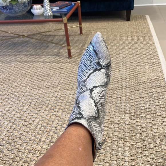 Nine West Gorgeous Snake skin texture bootie - Picture 7 of 7